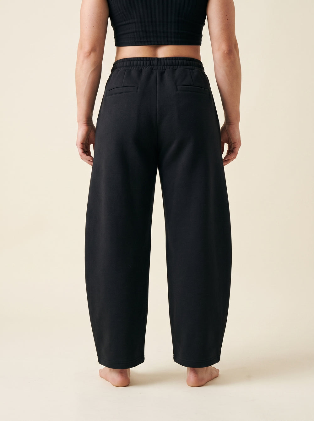 NOSTOS Barrel Leg Sweatpant